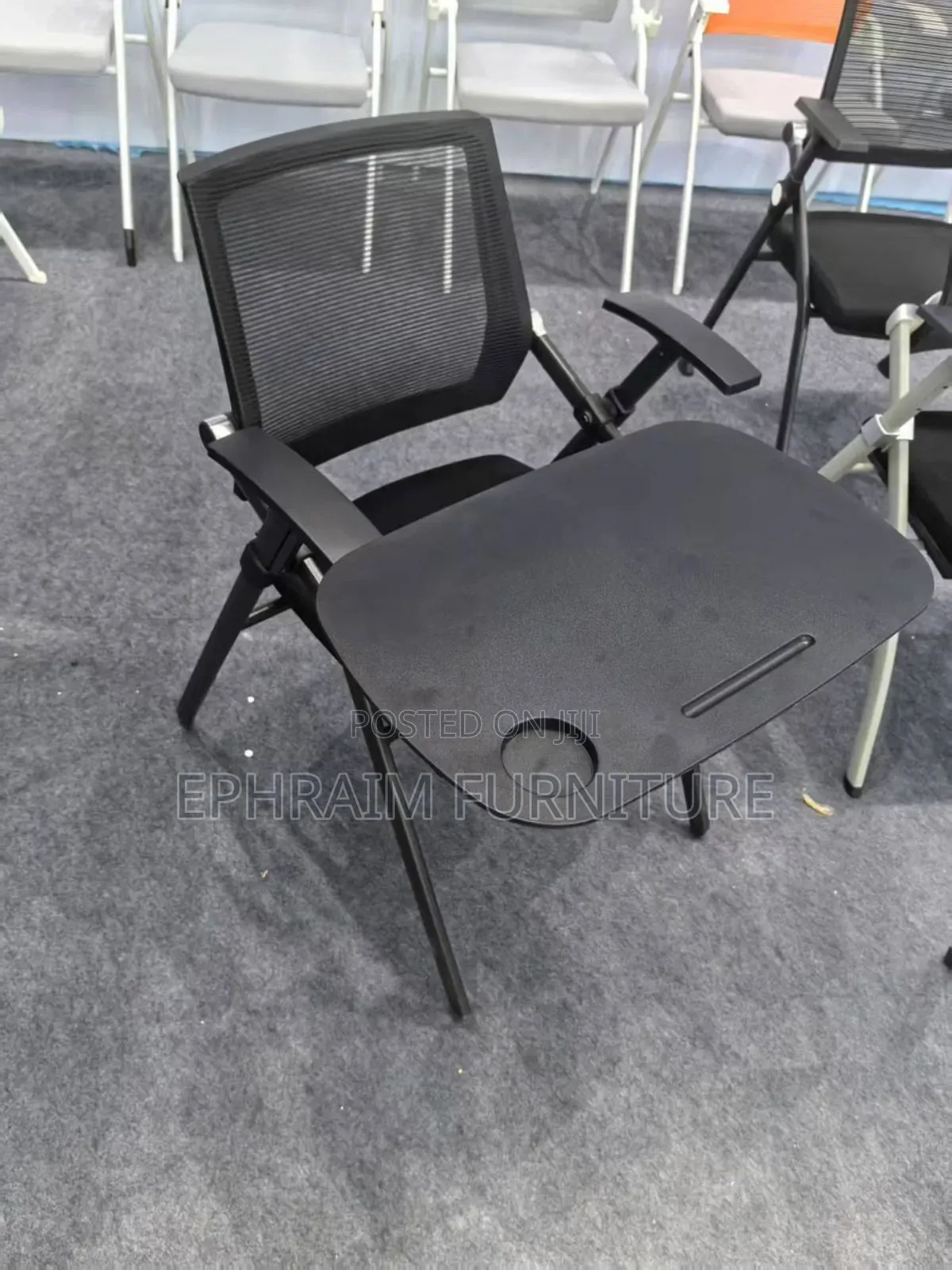 Stud Chair With Pad
