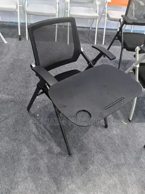 Stud Chair With Pad