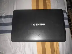 Laptop Toshiba Satellite C850 4GB Intel HDD+SSD 256GB