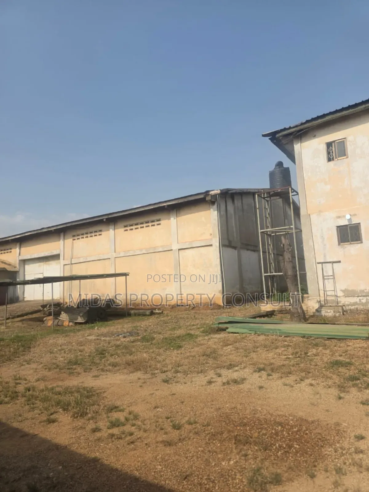 Private Compound 1500 SQM Warehouse With Offices to Let at Tema