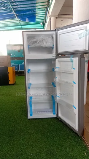 Heavy-Duty Gold Star Refrigerator 165 Liters