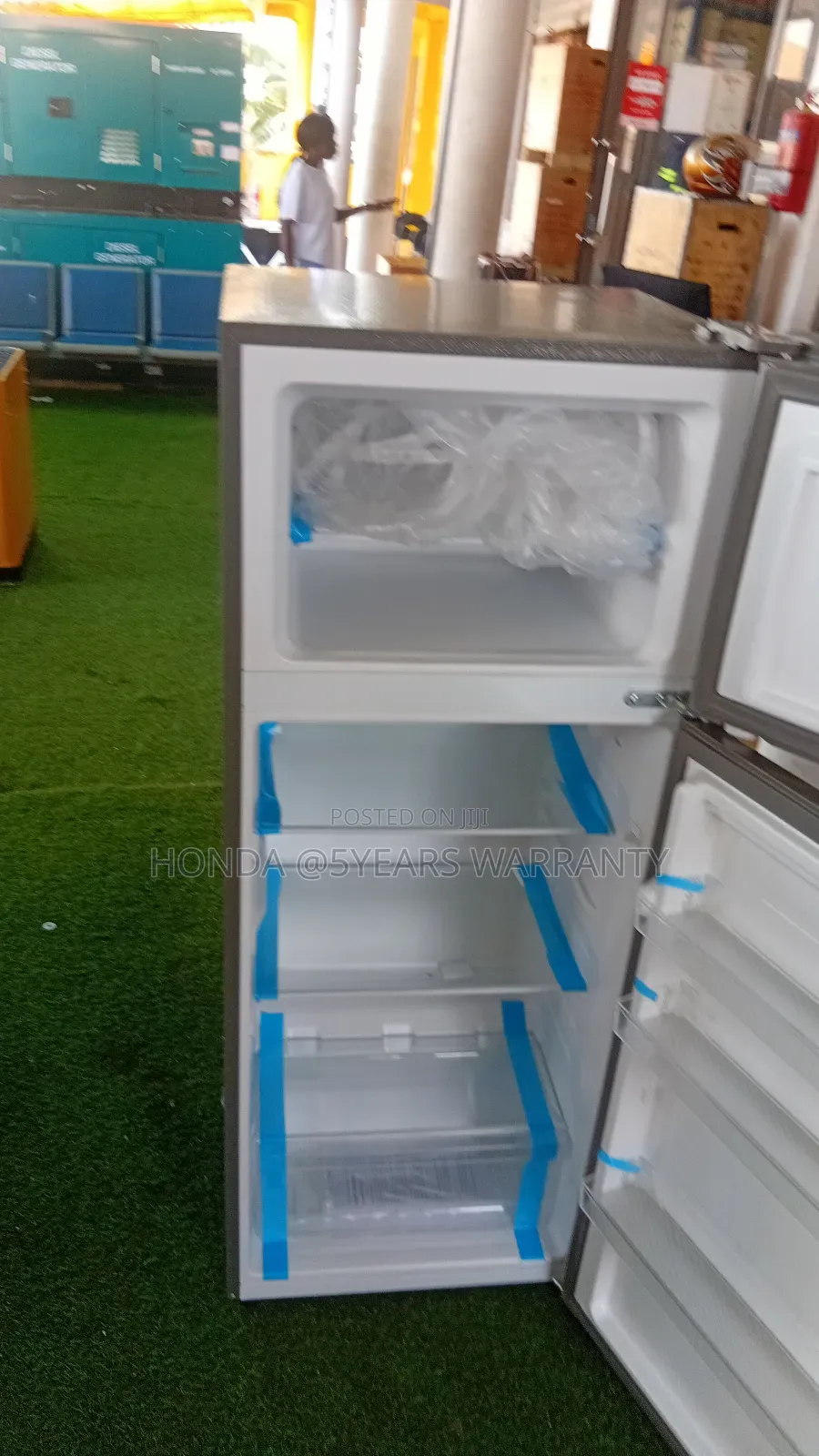 Top Performance Gold Star Refrigerator 165l.