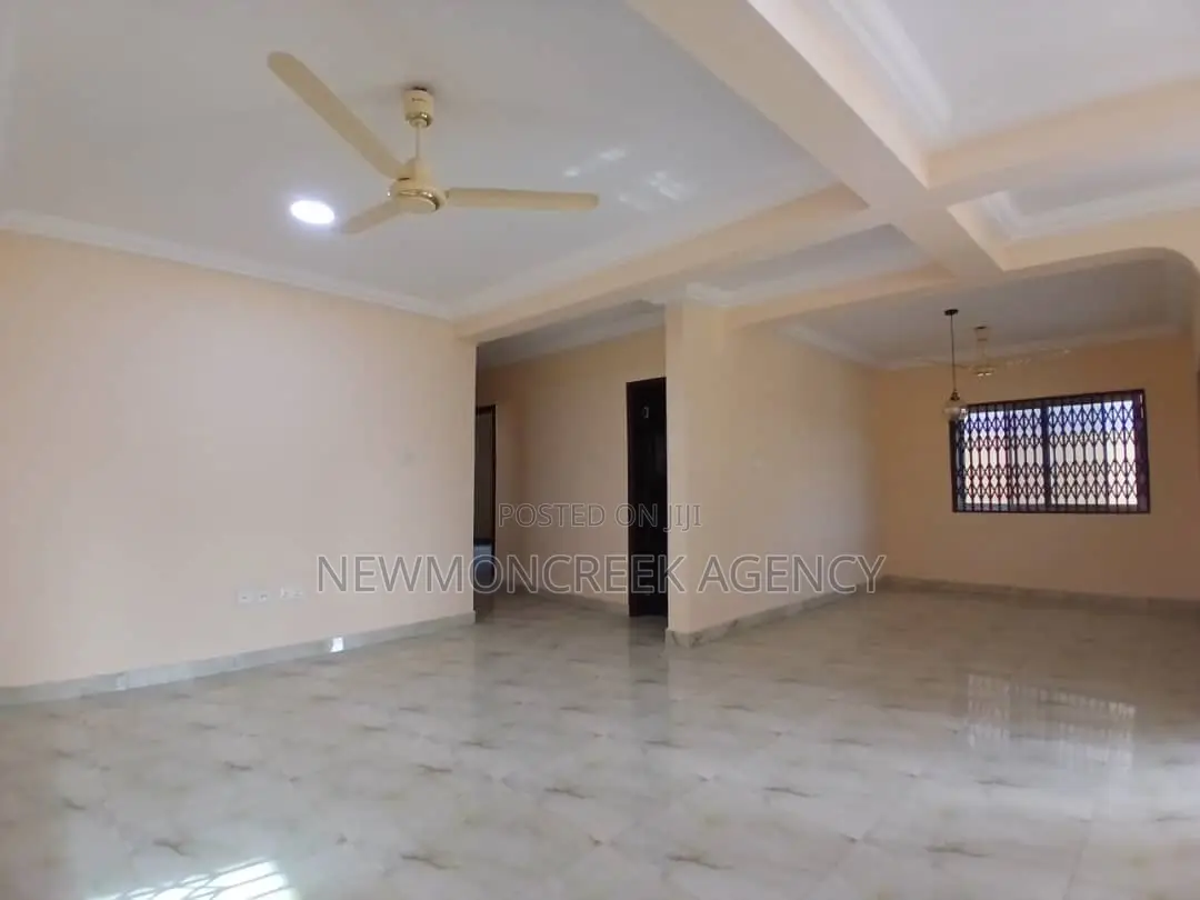 4bdrm Duplex in Abokobi Junction, Accra Metropolitan for rent