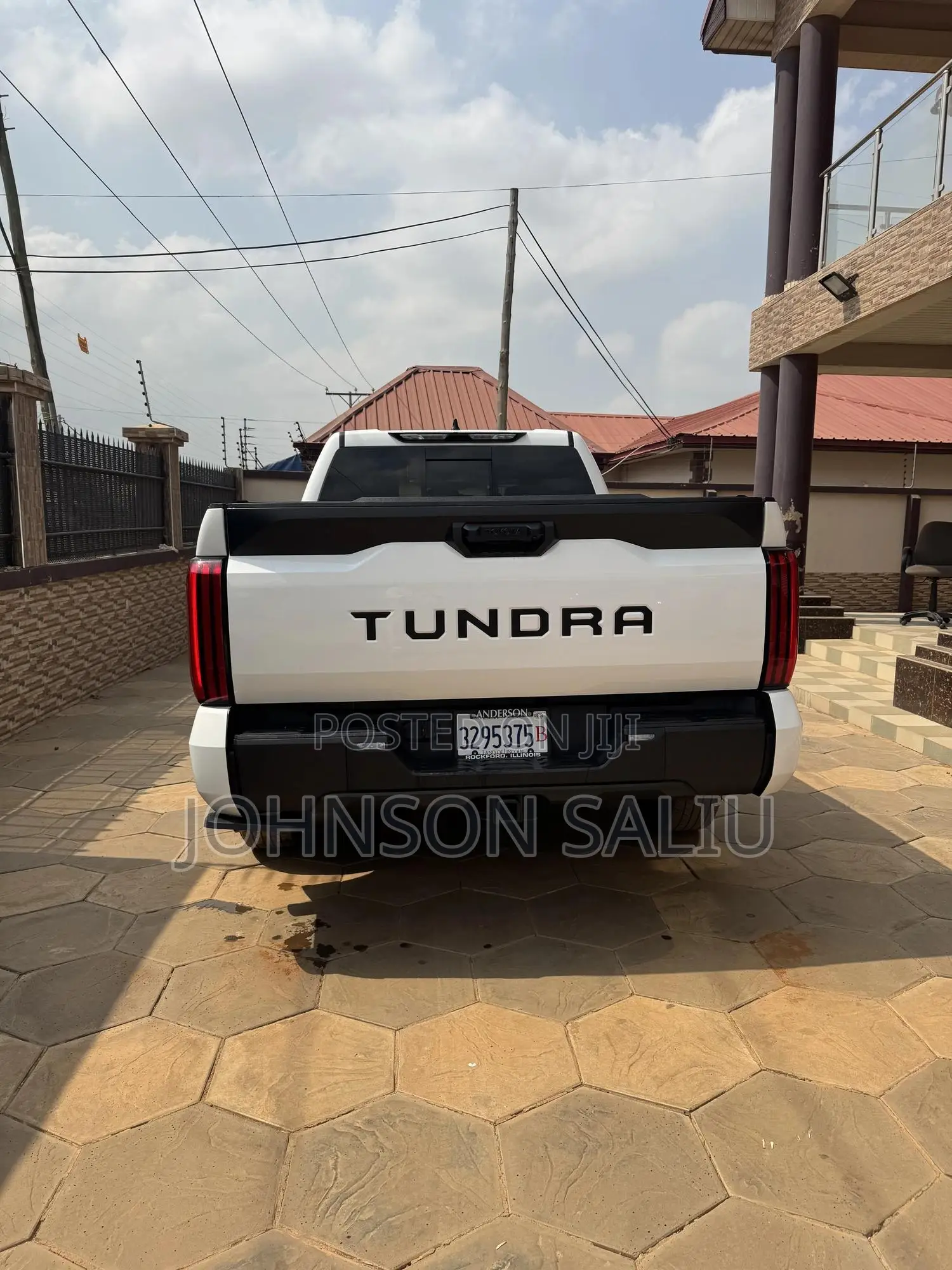 Toyota Tundra 2022 White