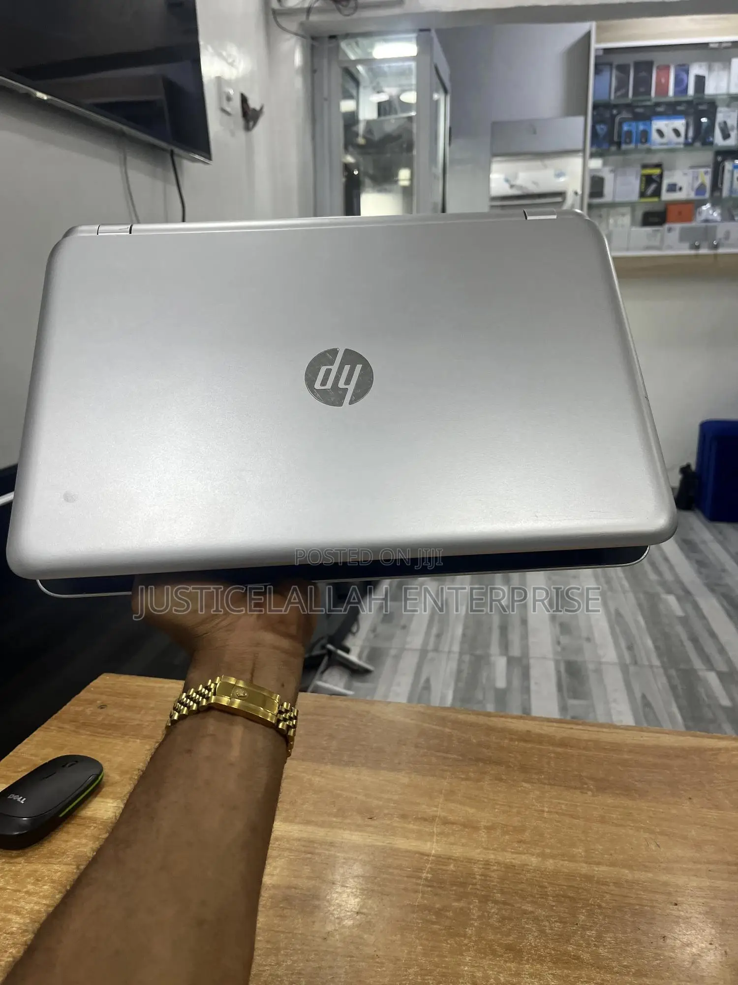 Laptop HP Pavilion 15 4GB AMD A8 HDD 256GB