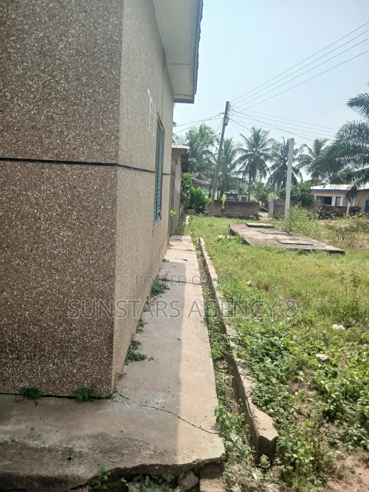 12bdrm House in Hohoe Municipal for sale