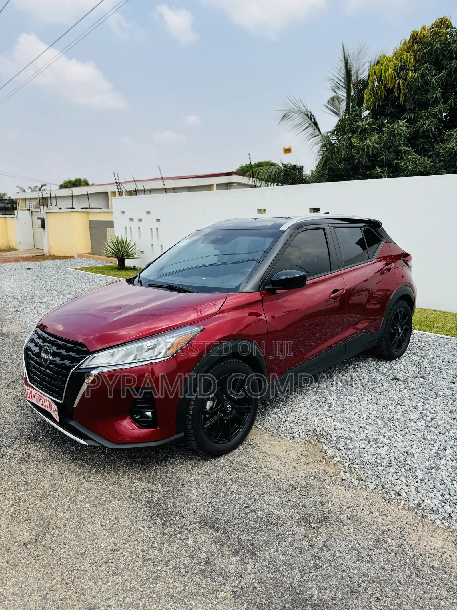Nissan Kicks S 2023 Red