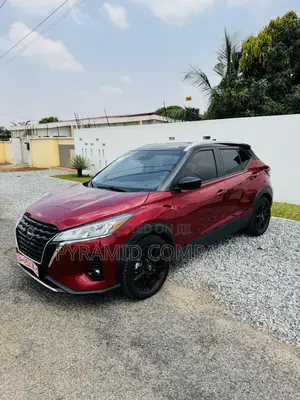 Nissan Kicks S 2023 Red