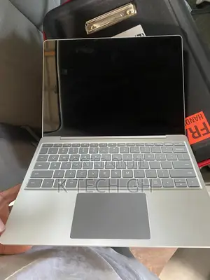 New Laptop Microsoft Surface Laptop Go 8GB Intel Core i5 SSD 128GB