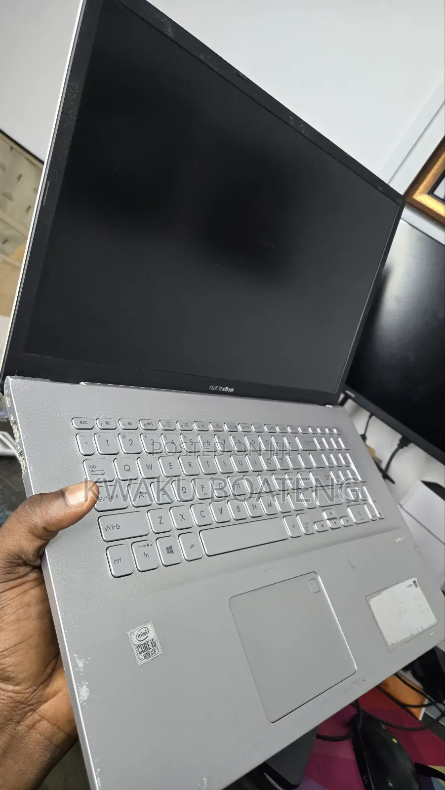 Laptop Asus VivoBook Pro 17 N705UQ 20GB Intel Core i5 HDD+SSD 1.5T