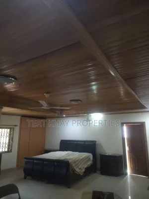 7bdrm House in Community 22, Tema Metropolitan for sale