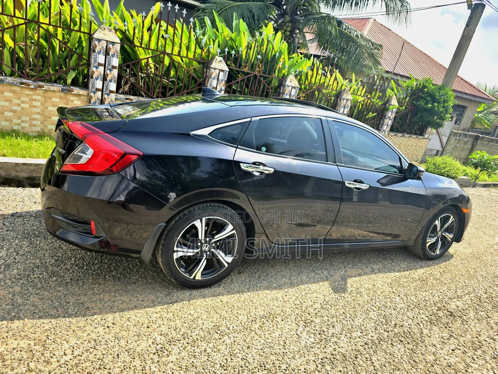 Honda Civic Touring 4dr Sedan (1.5L 4cyl) 2016 Black