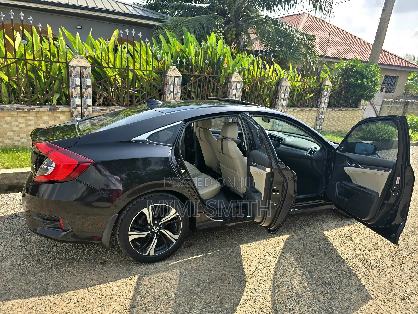 Honda Civic Touring 4dr Sedan (1.5L 4cyl) 2016 Black