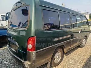 Hyundai H-100 2002 Green