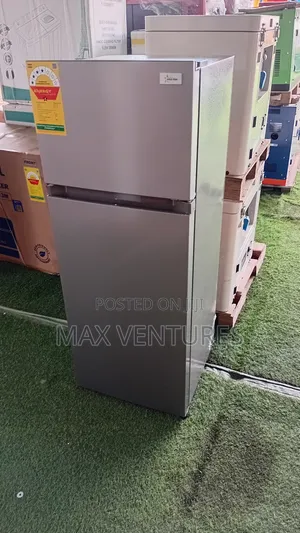 Goldstar 210l Refrigerator Freezer – Big Space, Best Buy