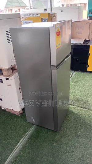 Goldstar 210l Fridge Freezer – Low Power, High Cooling