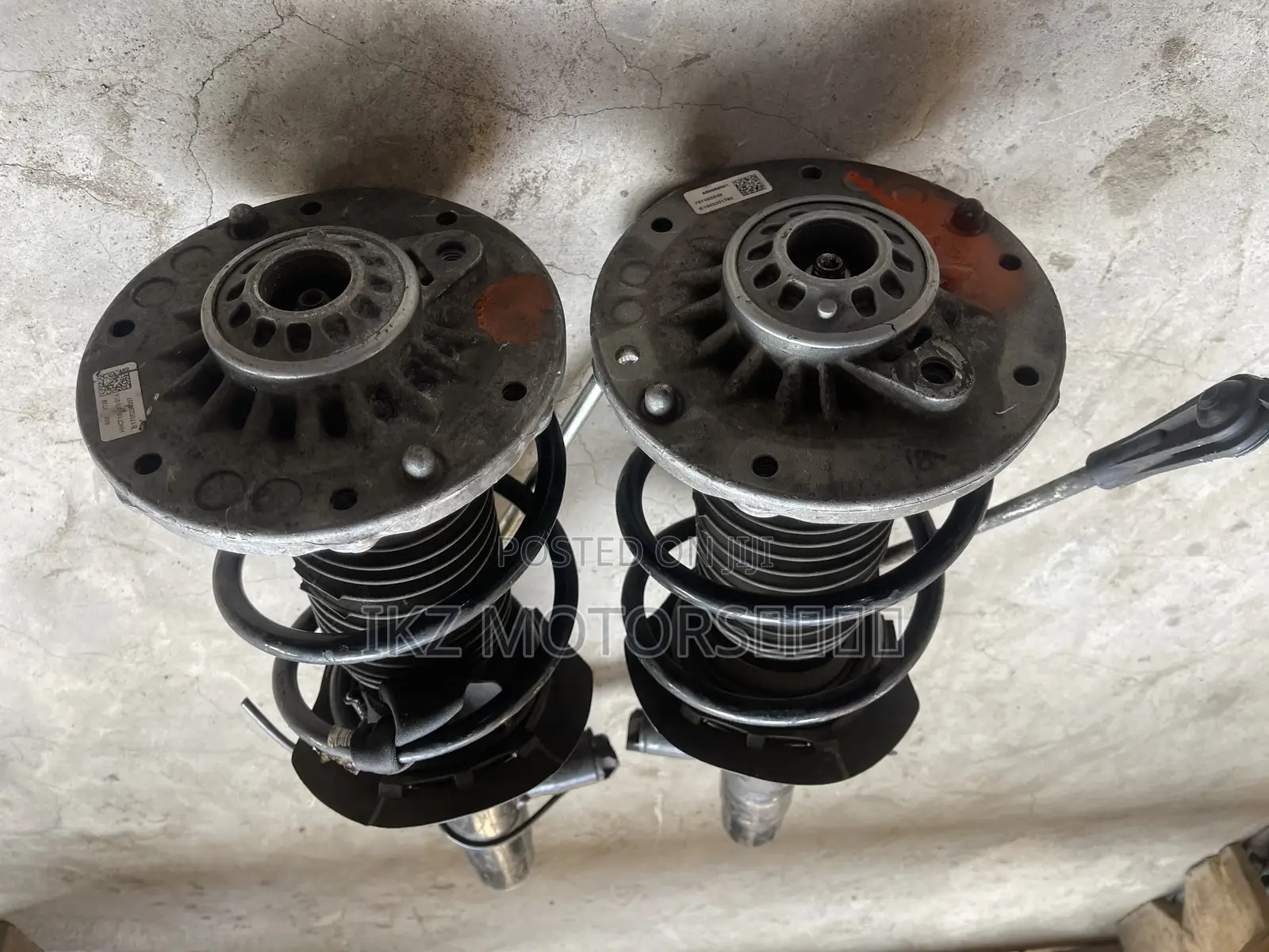 BMW X3/F25/F26/X4 (11-18) Front Shocks With Sensors