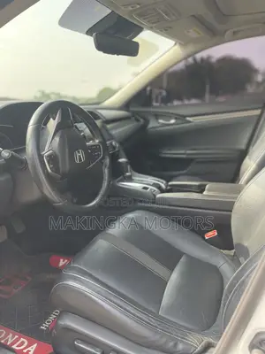 Honda Civic Touring Sedan 2019 White