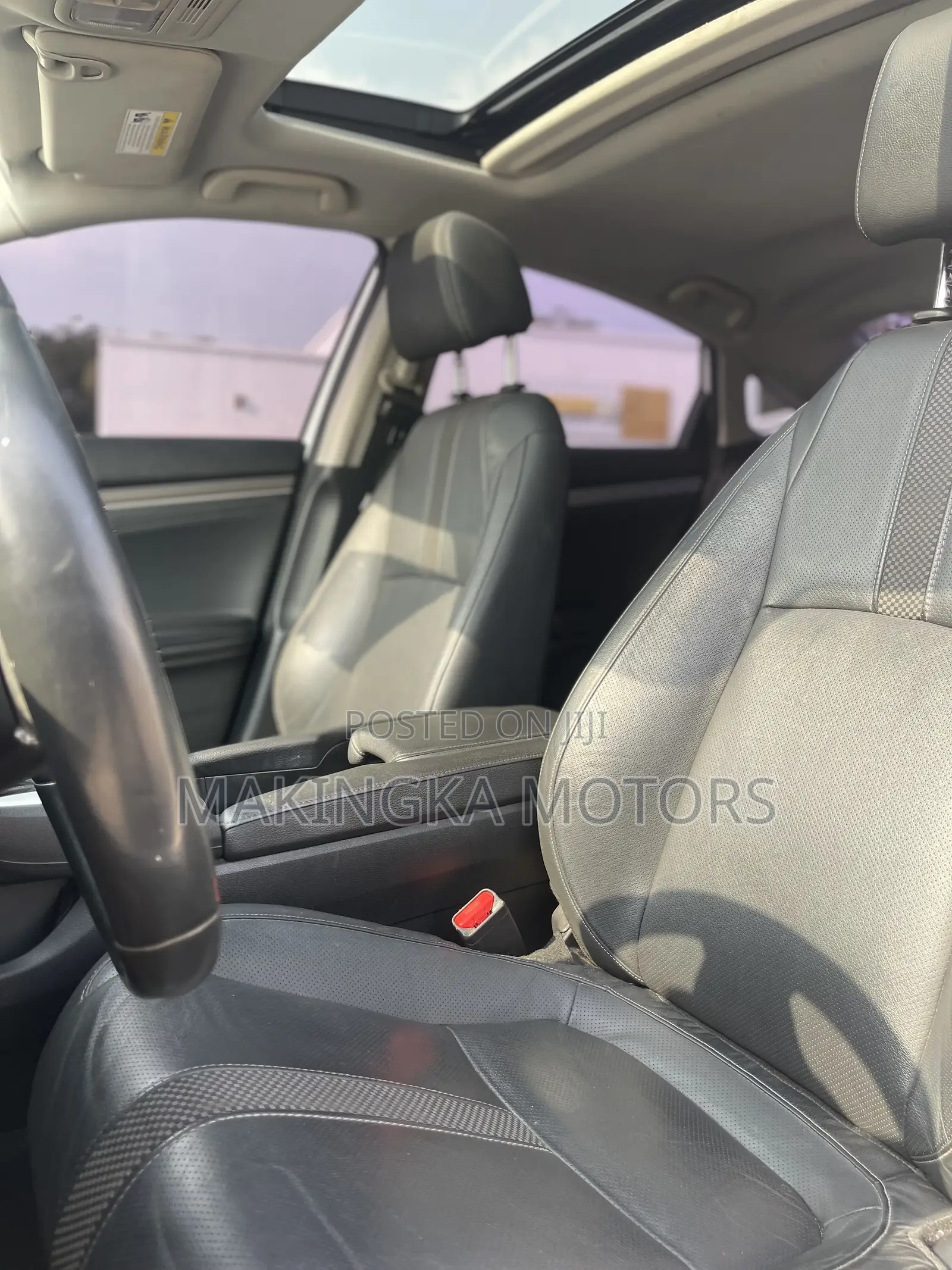 Honda Civic Touring Sedan 2019 White