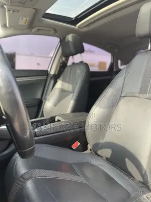 Honda Civic Touring Sedan 2019 White