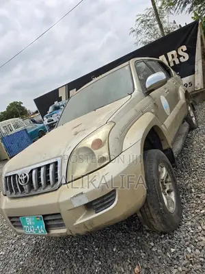 Toyota Land Cruiser Prado 2.7 i 16V 2005 Gold