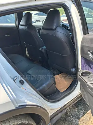 Toyota C-HR Limited FWD 2019 White
