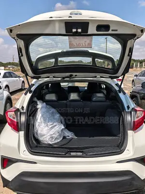 Toyota C-HR Limited FWD 2019 White