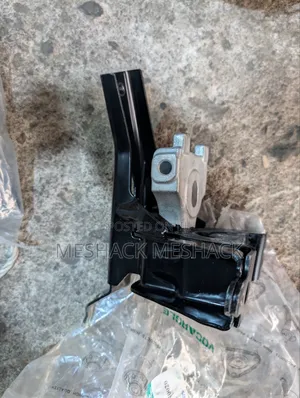 Toyota Vitz Engine Seat