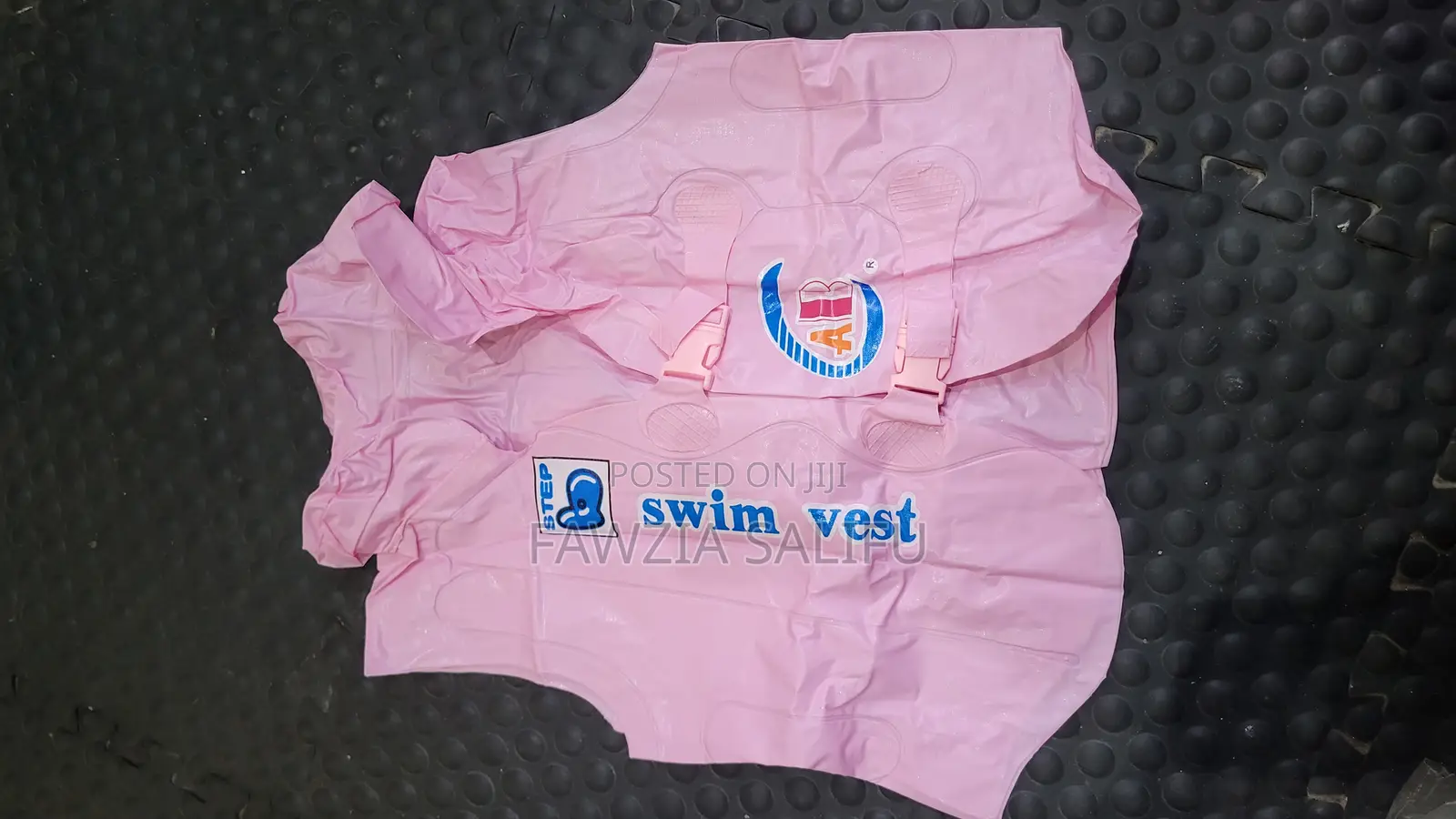 Inflatable Swim Vest