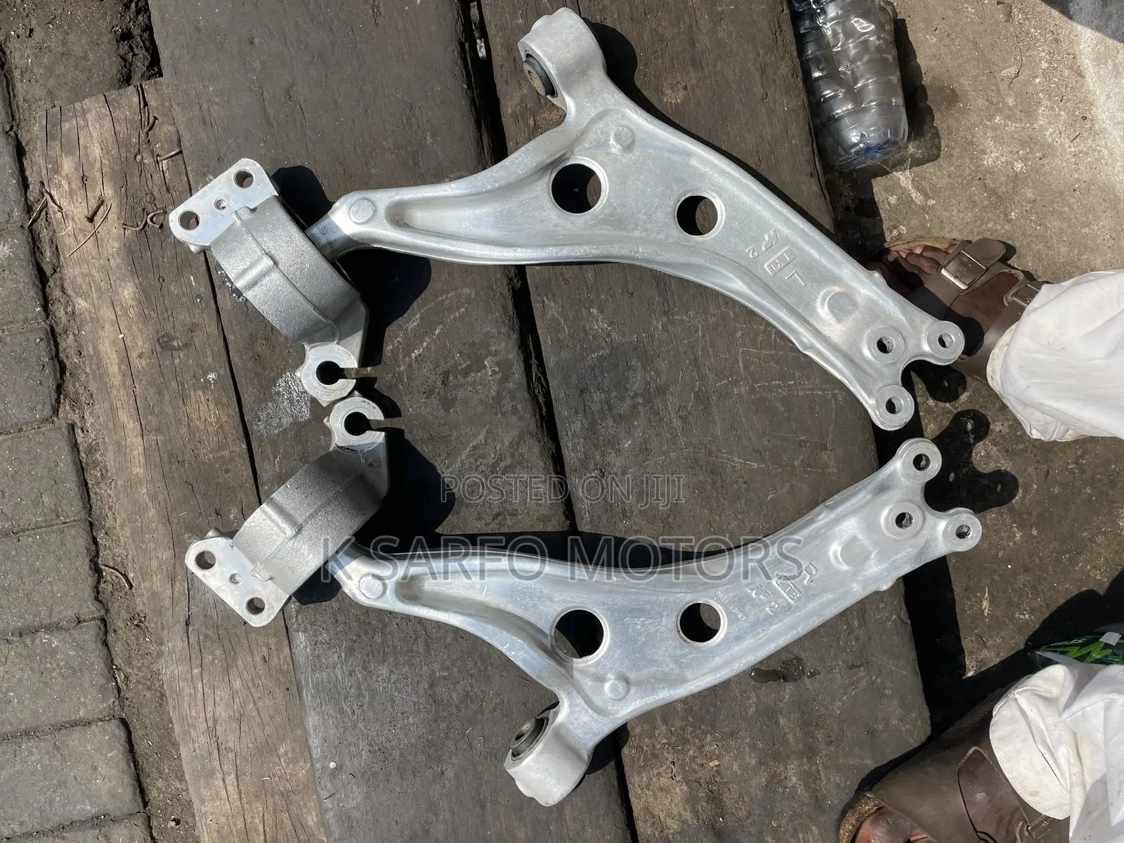 Acura RDX 2020 Lower Arm