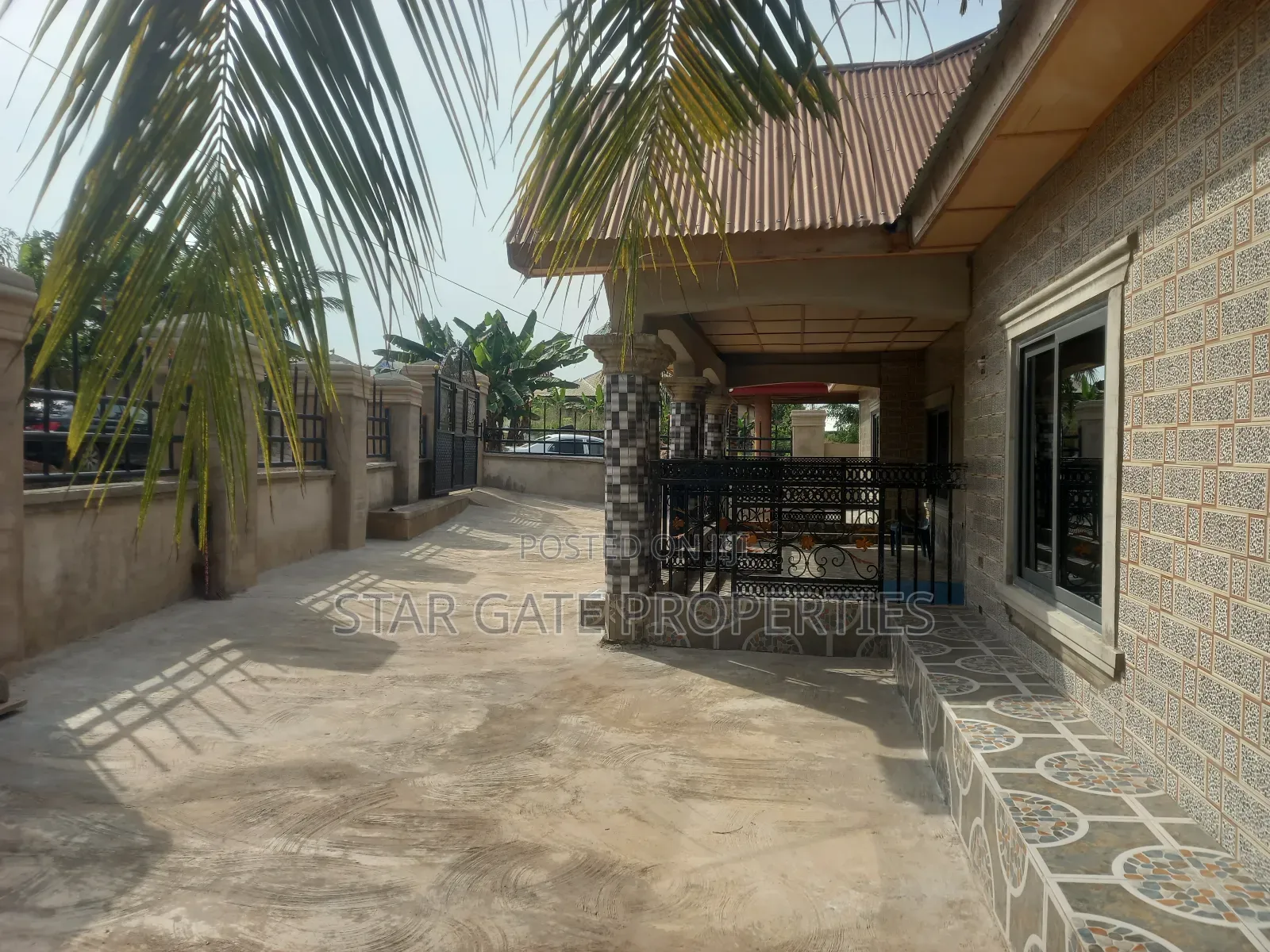 4bdrm House in Ofoase Kokoben/, Kumasi Metropolitan for sale