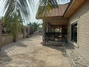 4bdrm House in Ofoase Kokoben/, Kumasi Metropolitan for sale