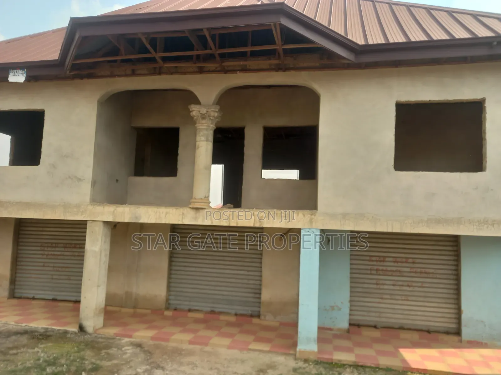 10bdrm House in Kwadaso Estate, Kumasi Metropolitan for sale