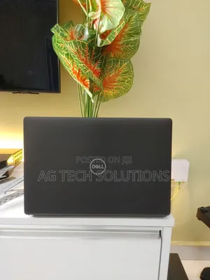 Laptop Dell Latitude 5300 16GB Intel Core I7 SSD 256GB