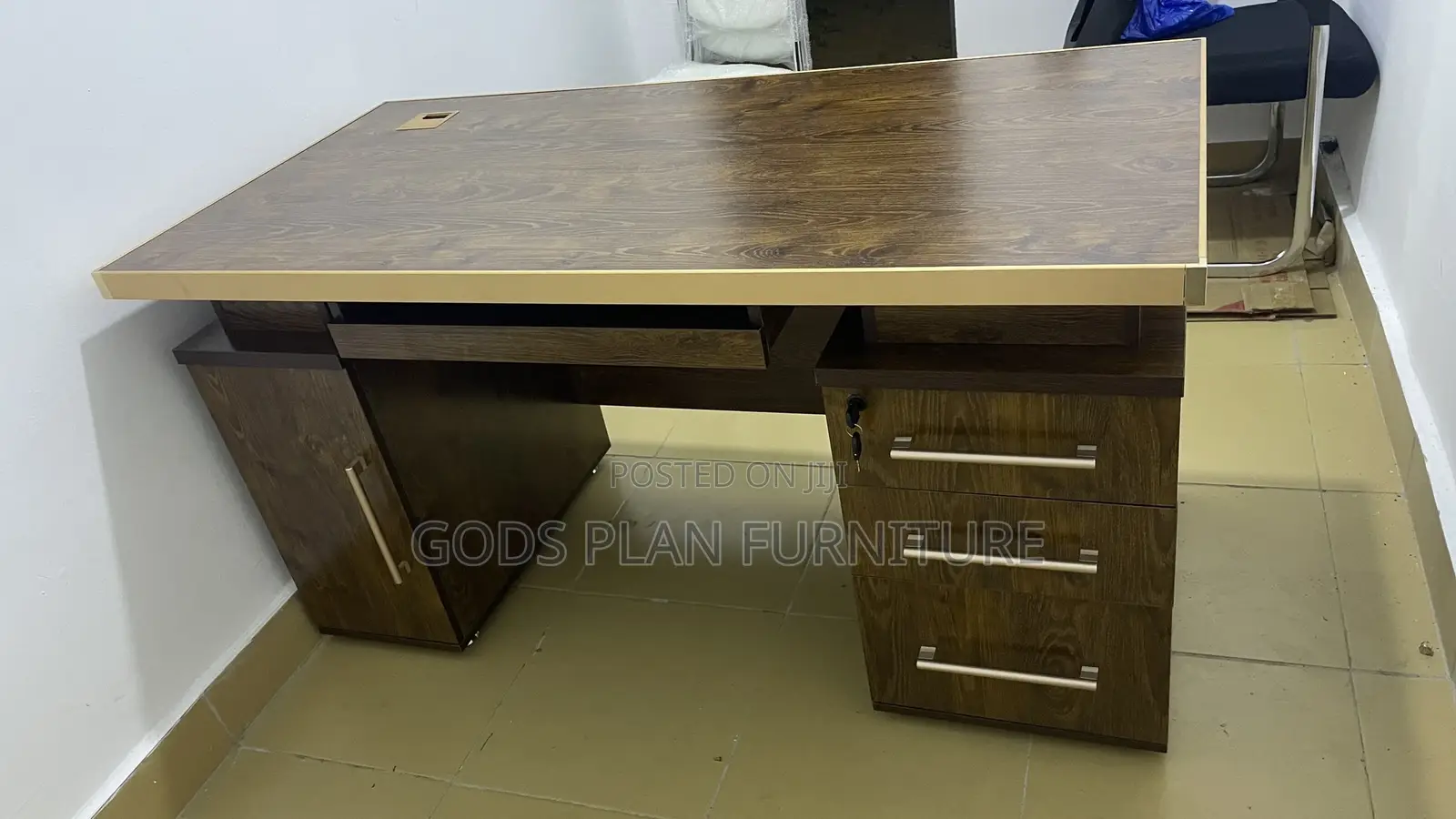 Office Desk