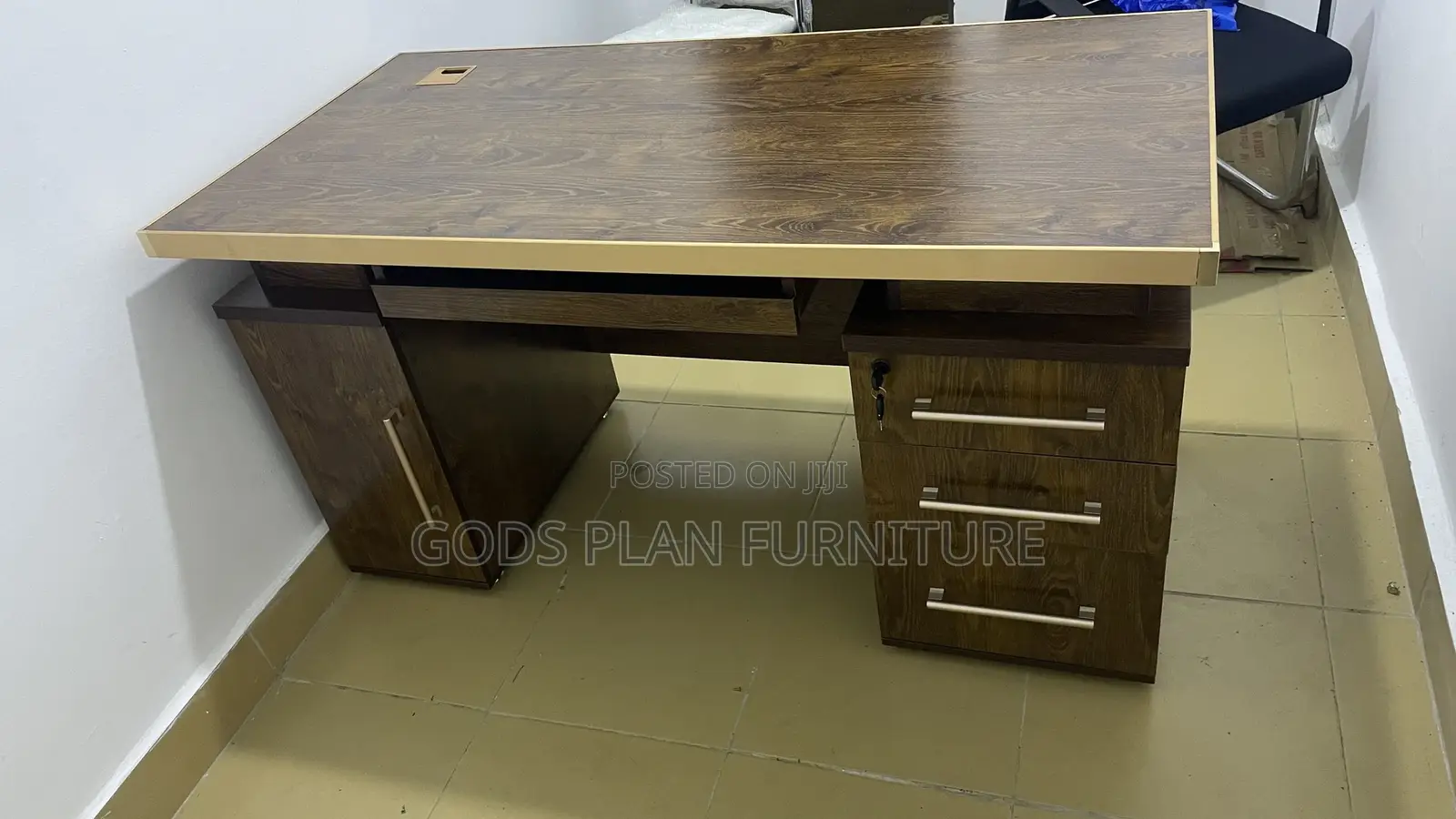 Office Desk