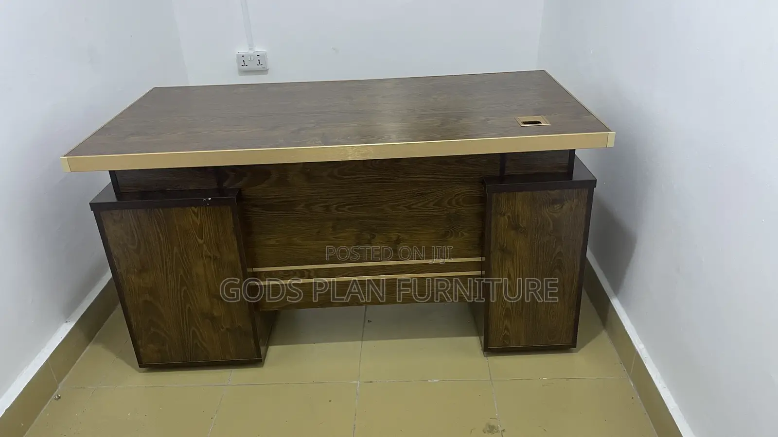 Office Desk