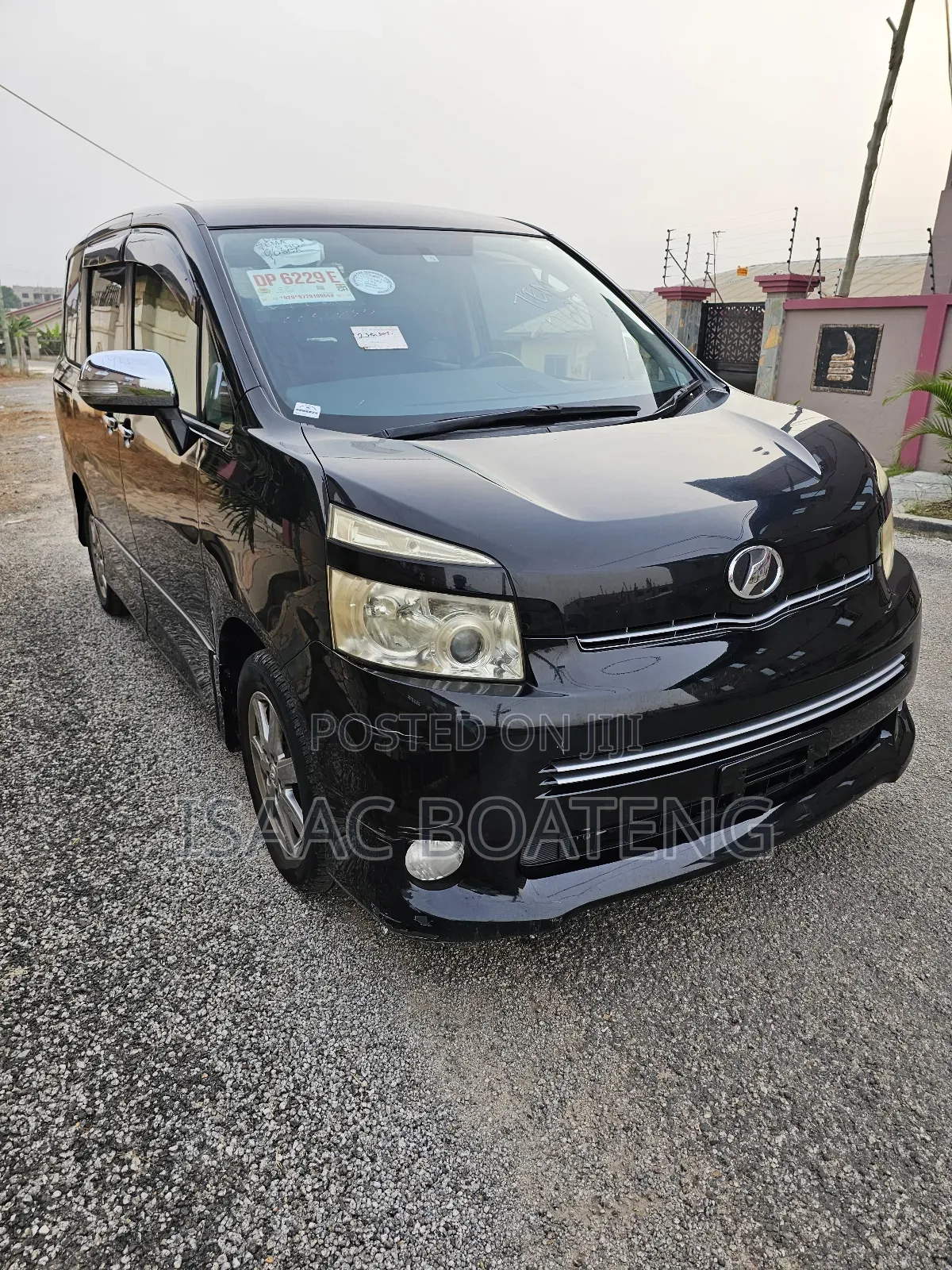 Toyota Voxy 2012 Black