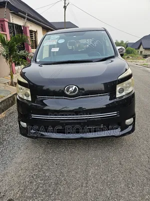 Toyota Voxy 2012 Black