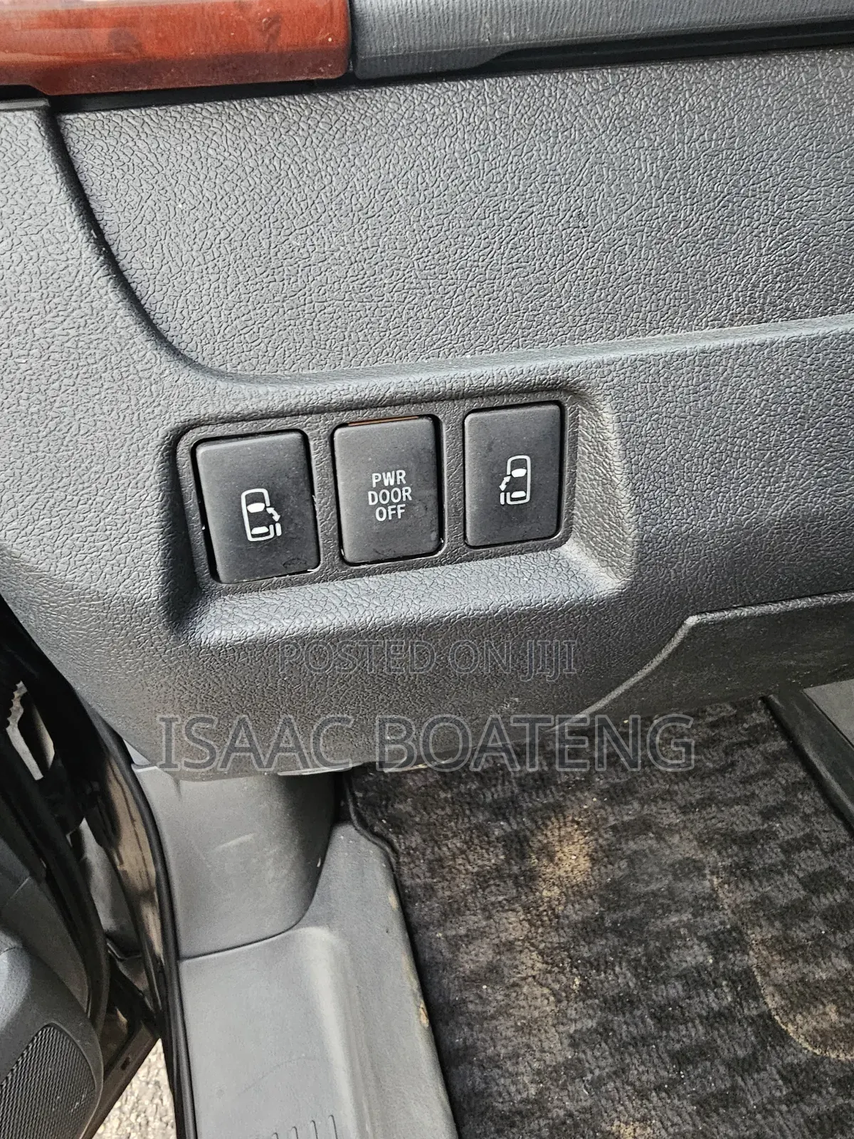 Toyota Voxy 2012 Black