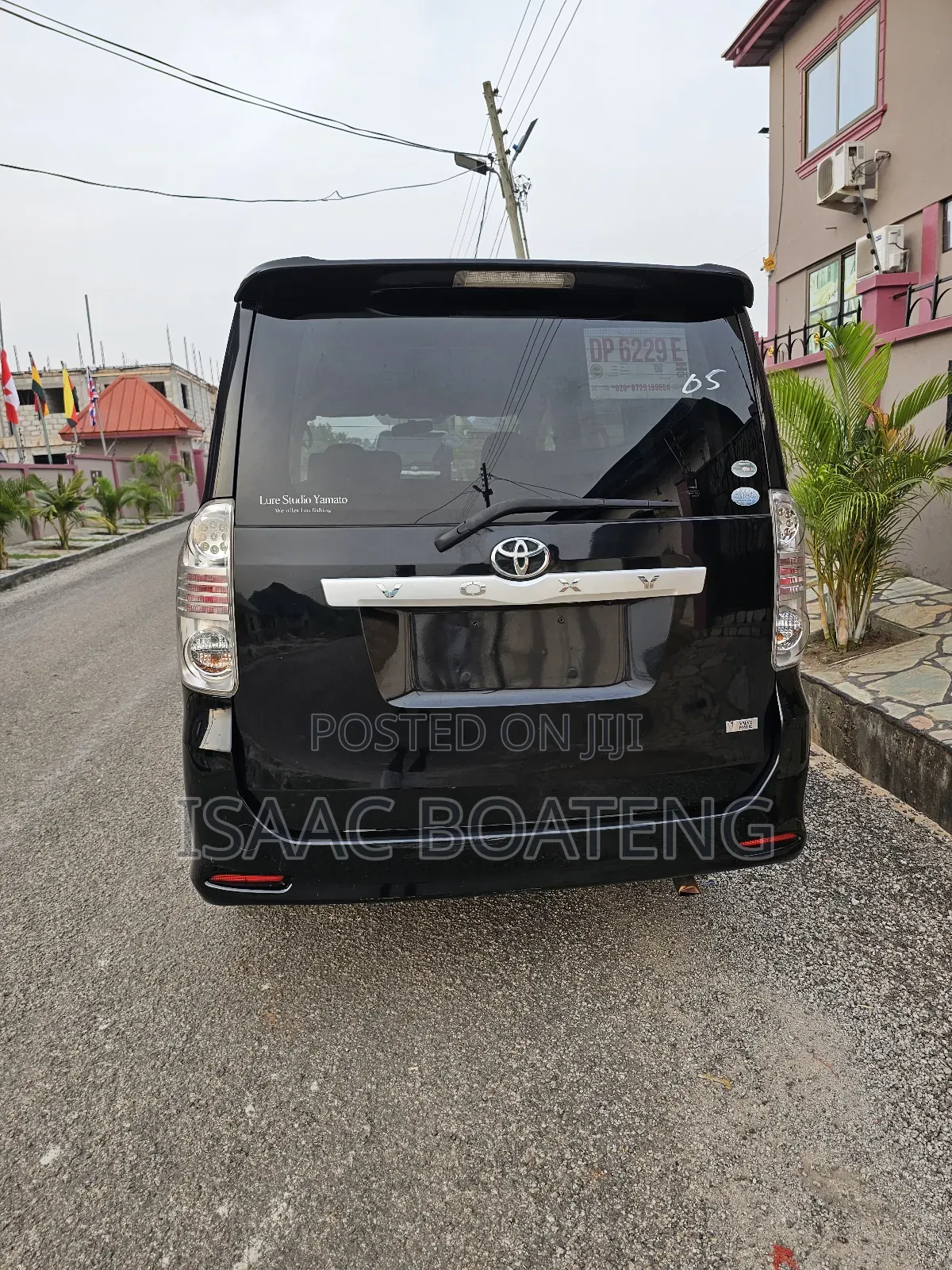 Toyota Voxy 2012 Black
