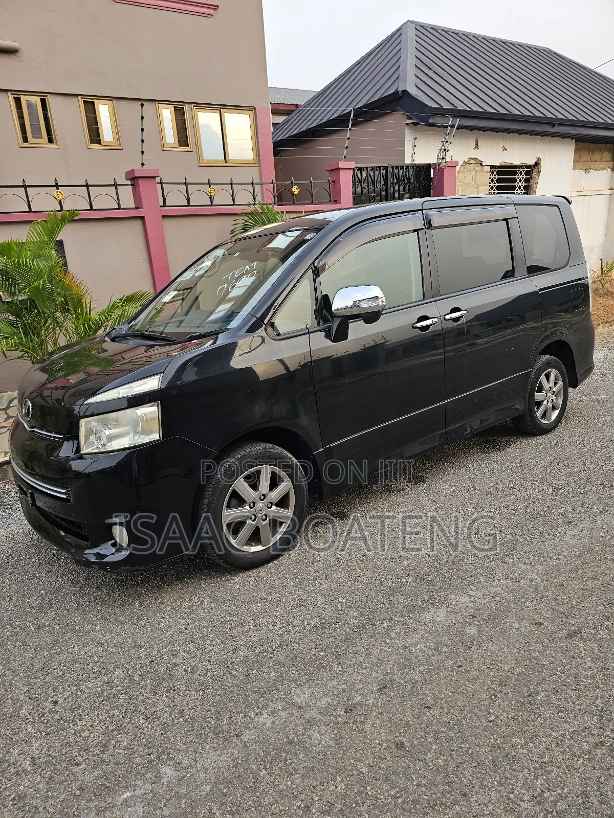 Toyota Voxy 2012 Black