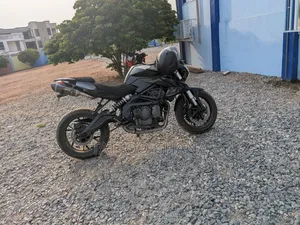 Benelli TNT 2023 Black