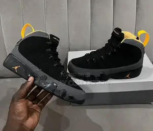 Jordan 9 Retro Dark Charcoal University Gold