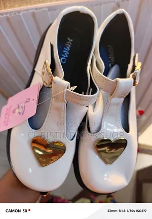 Link Line Fashion Shoe