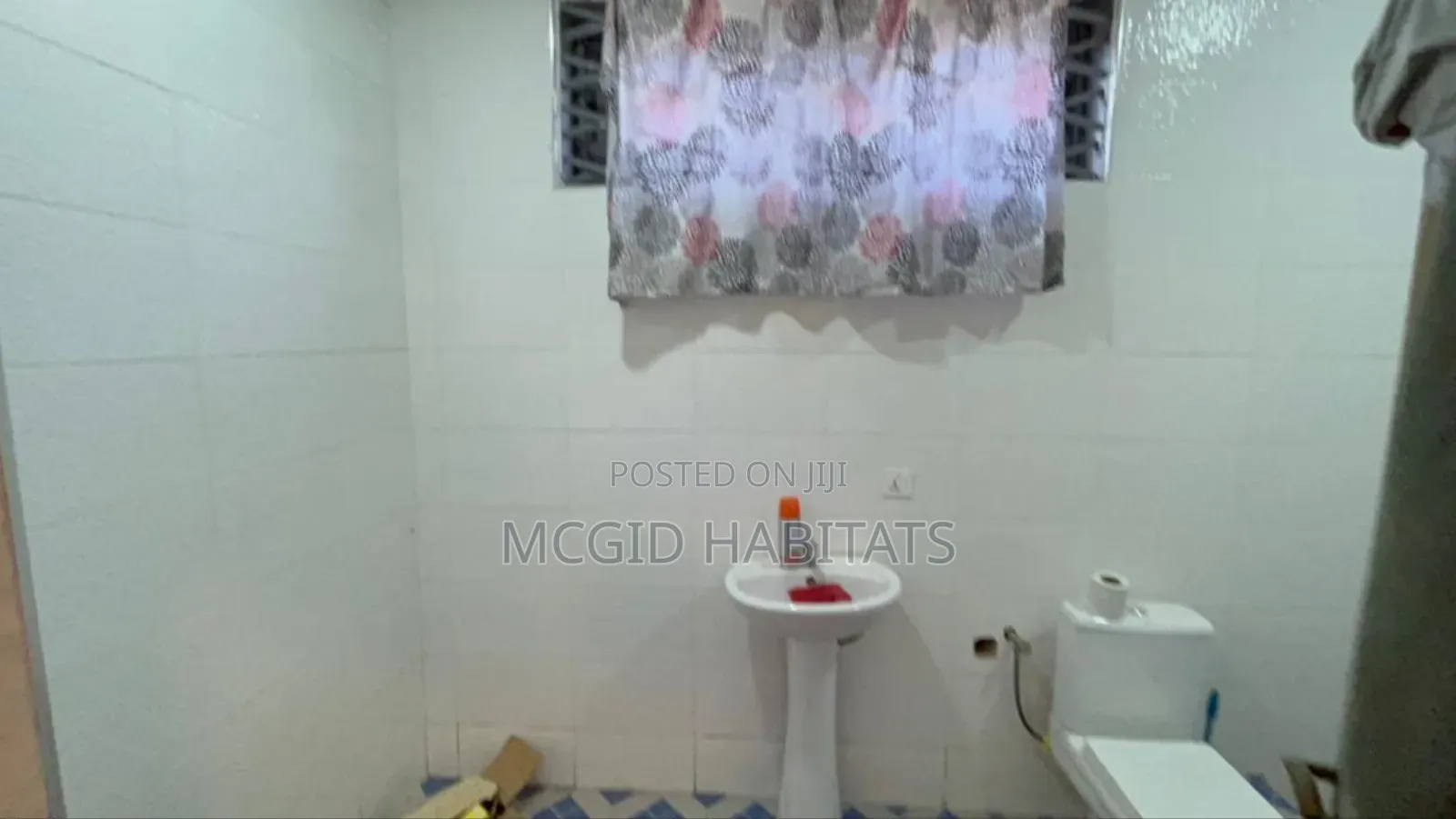 6bdrm House in Oyarifa for sale