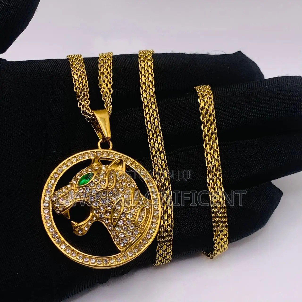 Quality Fashionable Stainless Necklace/ Chains