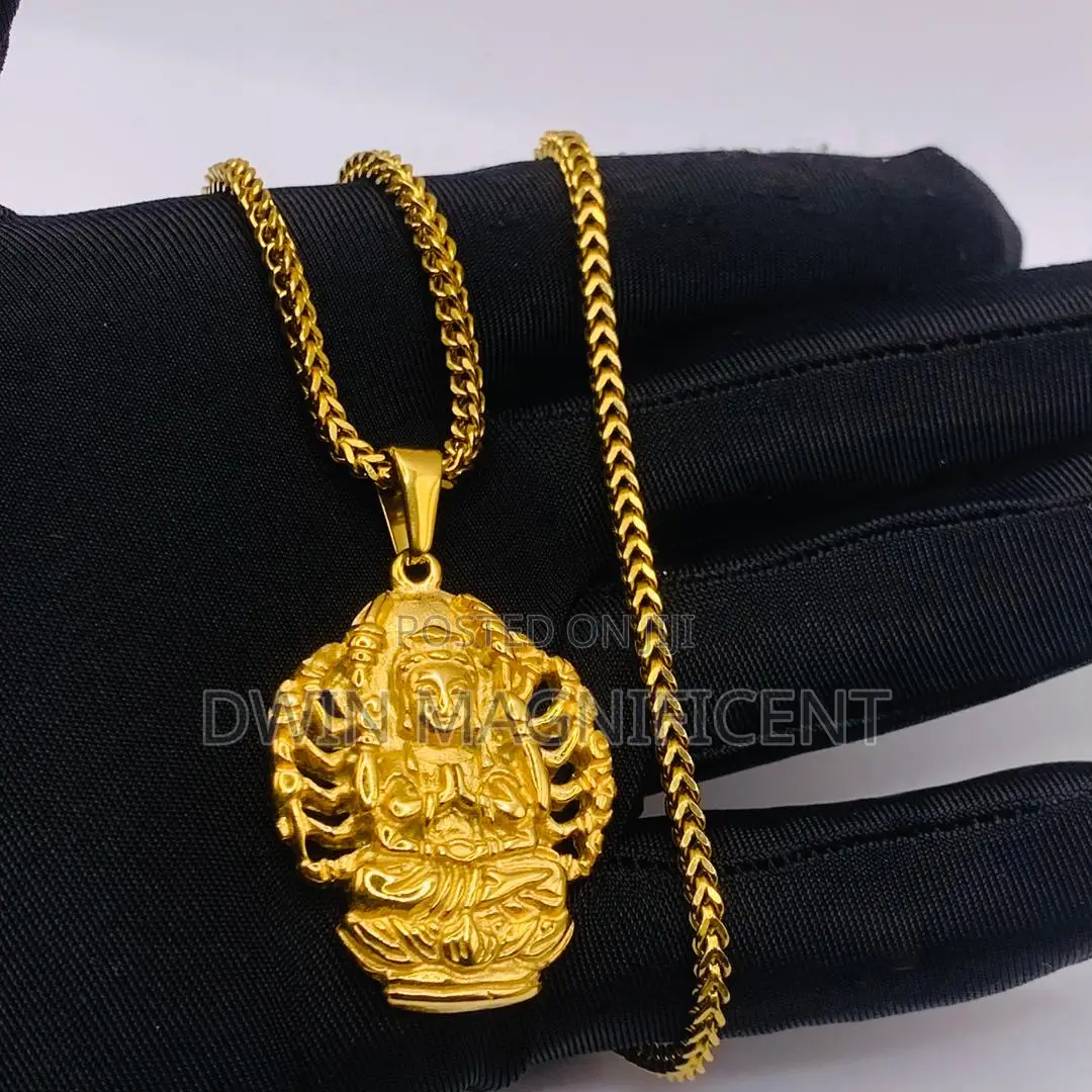 Quality Fashionable Stainless Necklace/ Chains