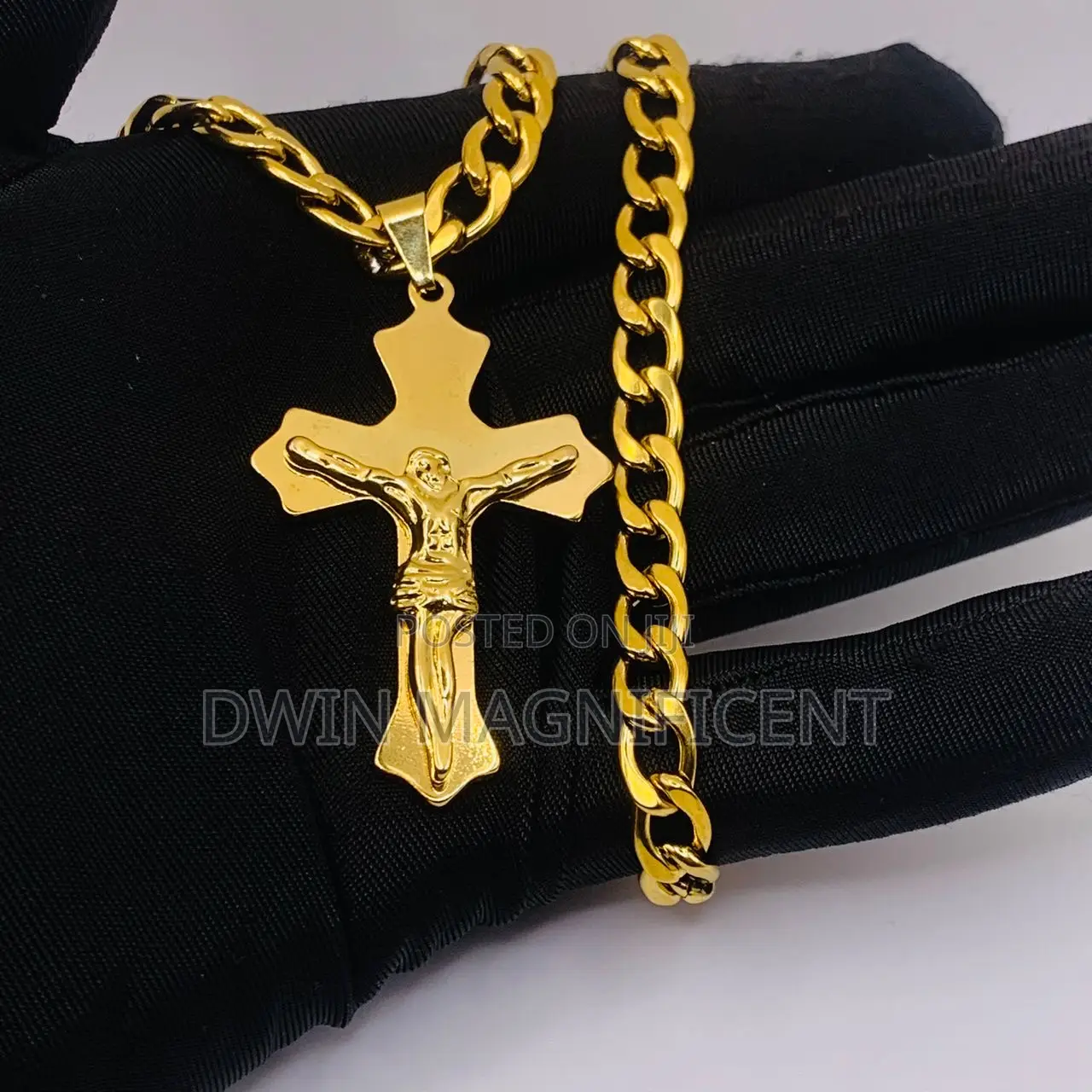 Quality Fashionable Stainless Necklace/ Chains