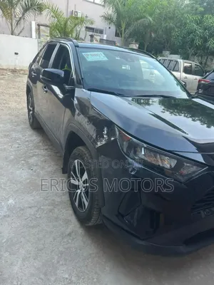 Toyota RAV4 LE AWD 2020 Black